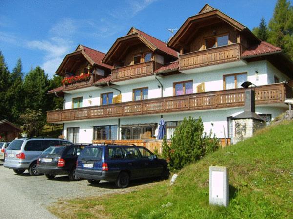 Ferienwohnungen Jagerhuettn Hochrindl Bagian luar foto